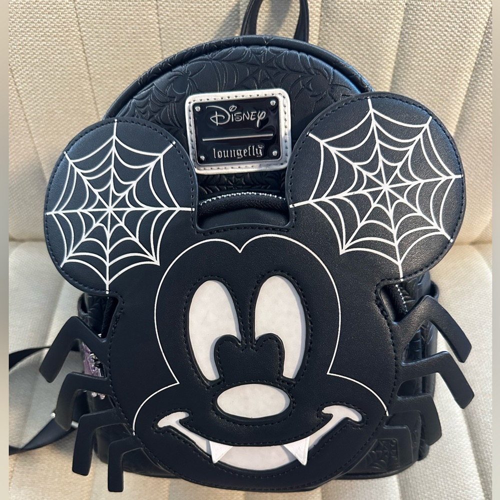 Loungefly: Disney - Mickey Spider Glow
Mini Backpack (US Exclusive)
